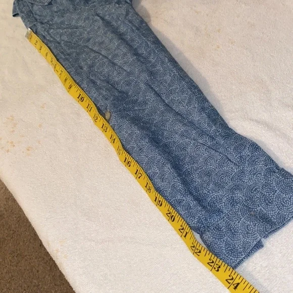 Duluth Trading blouse pullover 1/4 button down long sleeve swirl print Sz medium - Picture 6 of 9